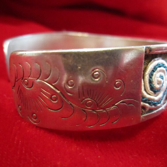 UNISEX ARTIST handmade vintage silver+textile stamped WAVE CUFF BRACELET M- L - Picture 9 of 10